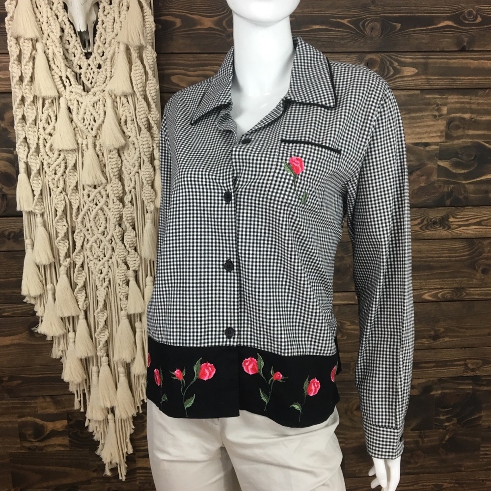 Lemon Grass |‎ Plaid Floral Embroidered Button Down